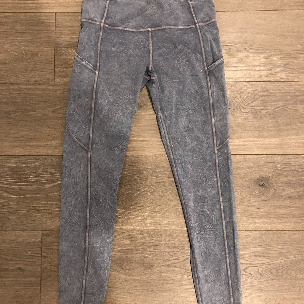 Lululemon Fast and Free 25" Tights Sz 8 (Medium)